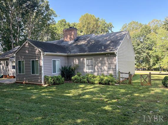 202 Hounds Run Forest, VA 24551 - Photo 37 of 38 a front view of house with yard and green space