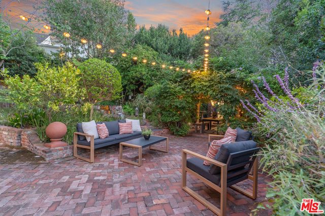 a view of a entrance to house
