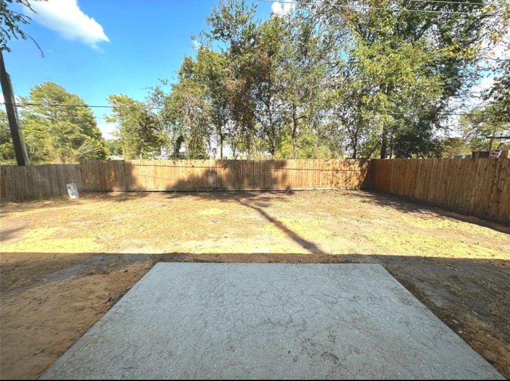 23022 Laketree Lane Spring, TX 77373 - Photo 2 of 42