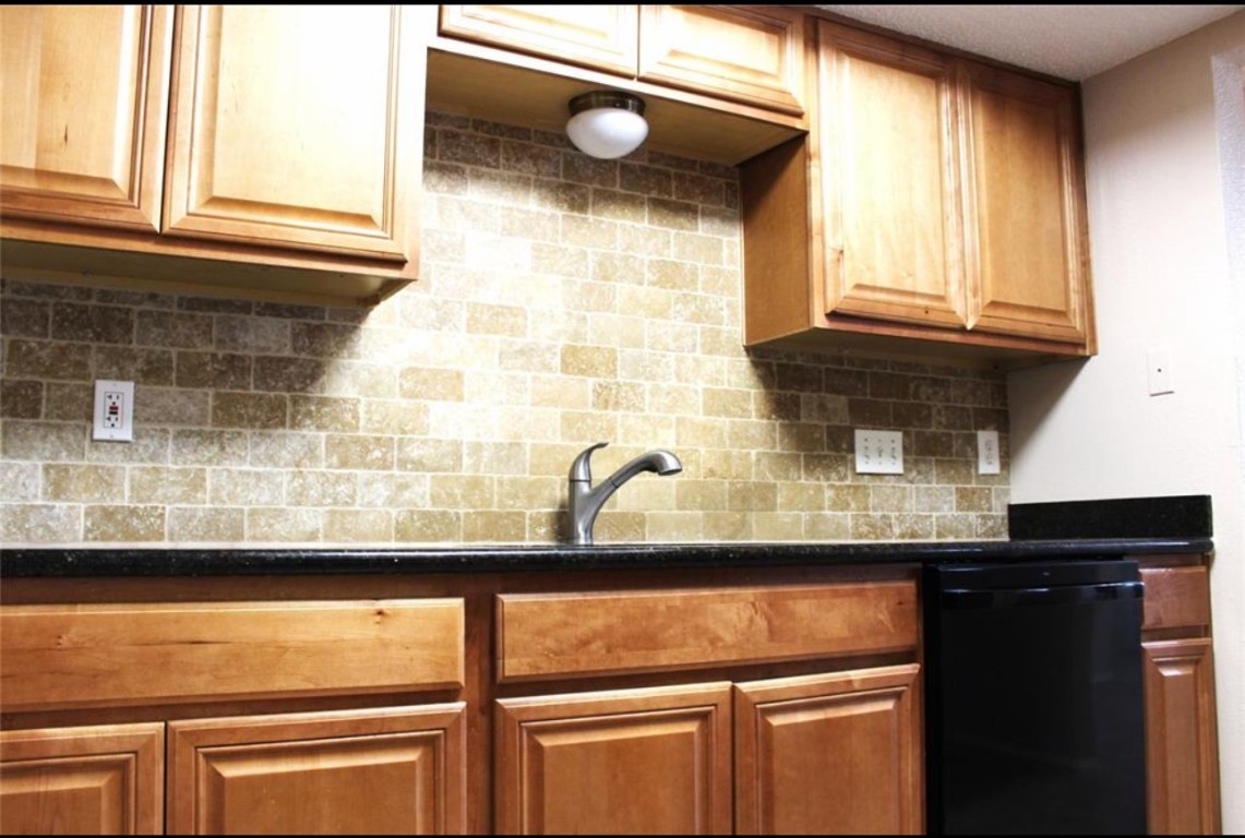 23022 Laketree Lane Spring, TX 77373 - Photo 7 of 42