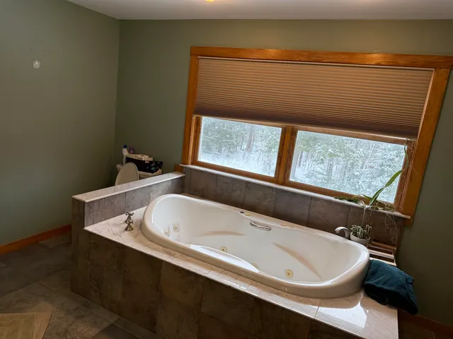 $1,250,000 | 747 Western Avenue, Hampden, ME 04444