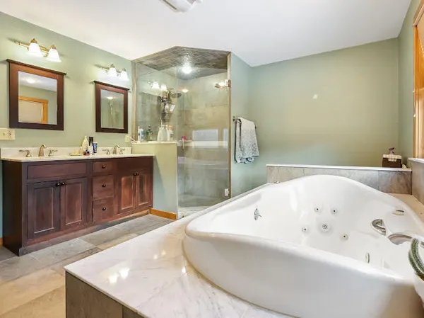 $1,200,000 | 747 Western Avenue, Hampden, ME 04444