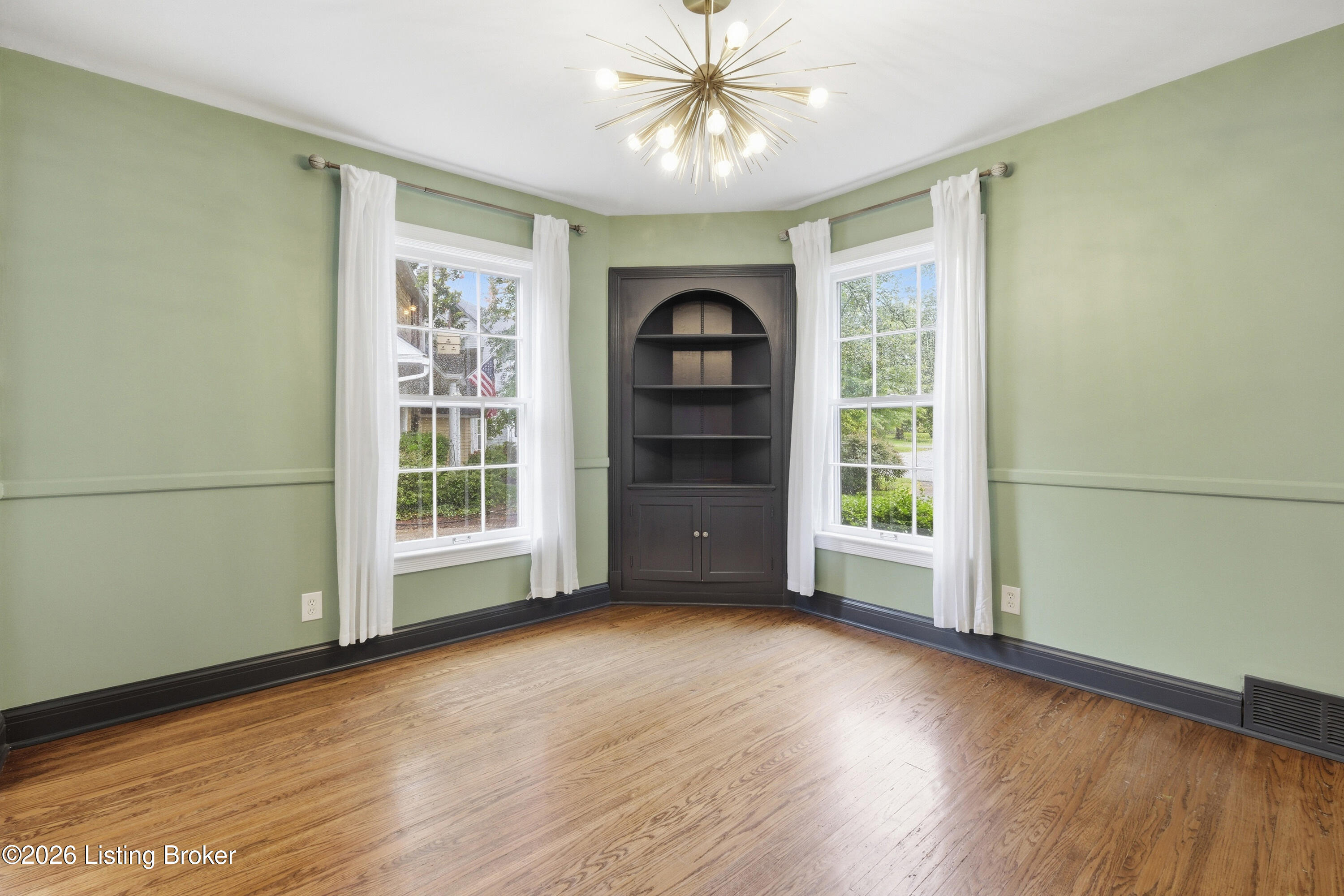 115 Don Allen Road Louisville, KY 40207 - Photo 12 of 57 115 Don Allen