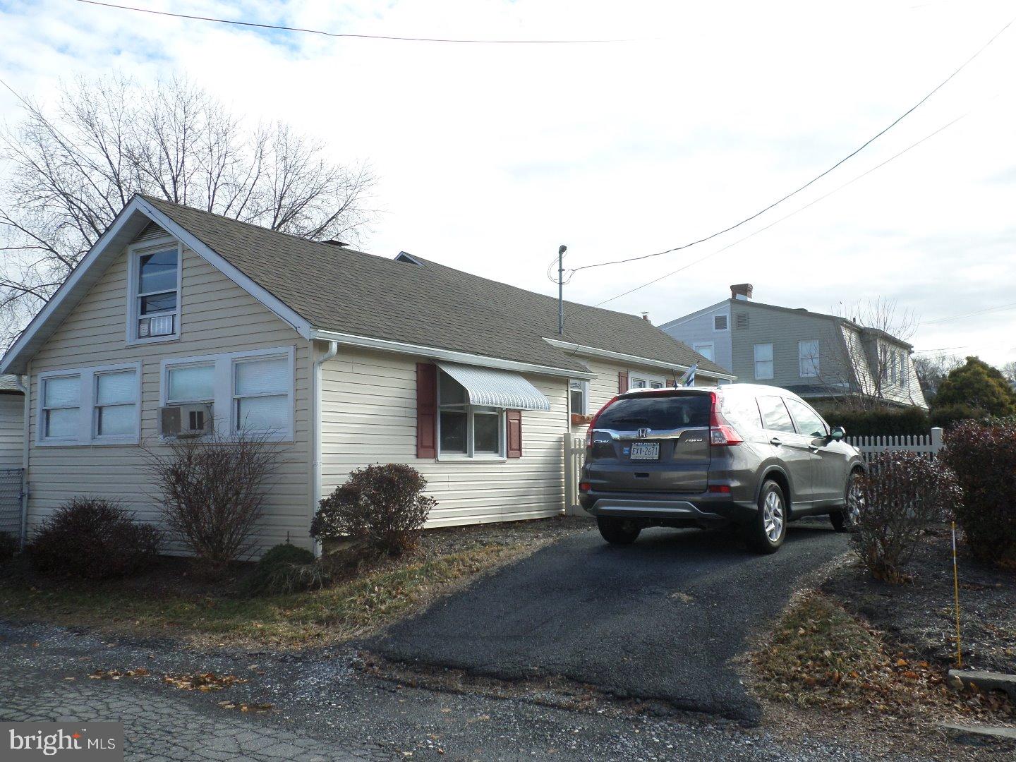 47 Daniels Avenue Reading, PA 19607 - Photo 15 of 18 Driveway