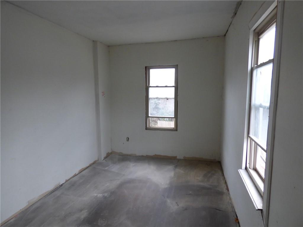 911 Amherst Street Pittsburgh, PA 15220 - Photo 31 of 36