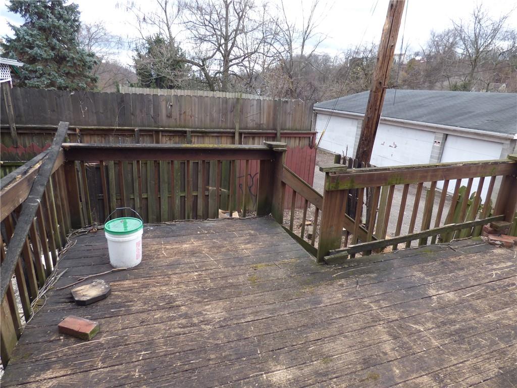 911 Amherst Street Pittsburgh, PA 15220 - Photo 5 of 36 a view of outdoor space and deck