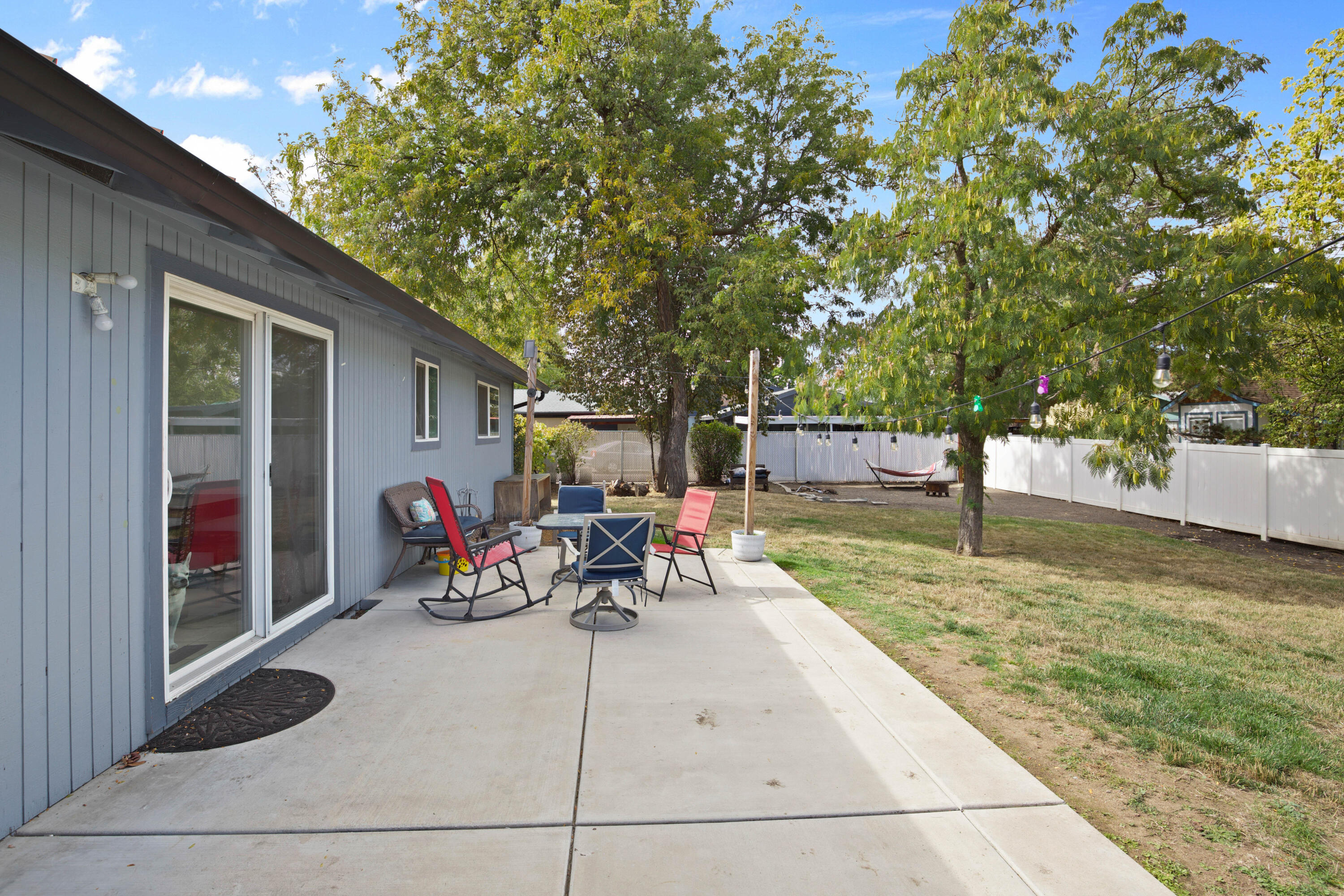 990 Janes Road Medford, OR 97501 - Photo 21 of 28 CU9A3834