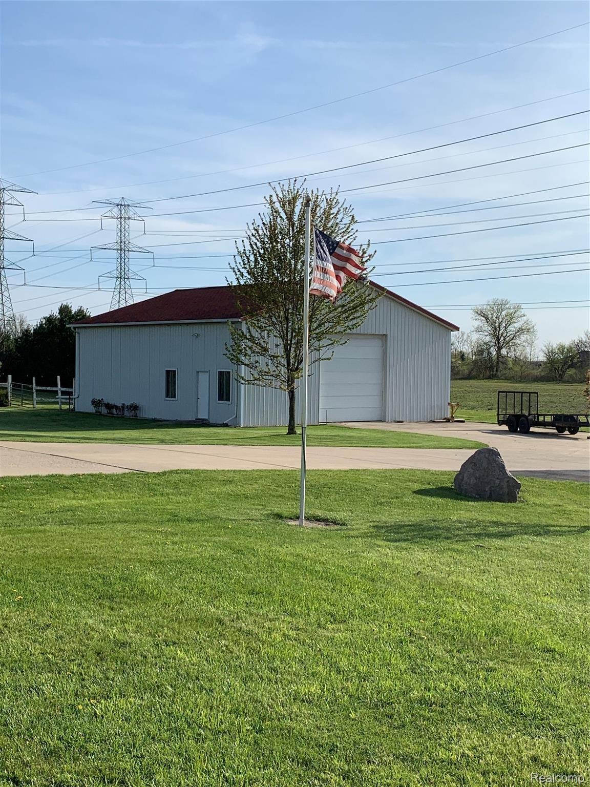 2683 Carleton West Road Carleton, MI 48117 - Photo 12 of 87 64AC6187-725A-4D0B-B89F-EABA69798028.jpeg
