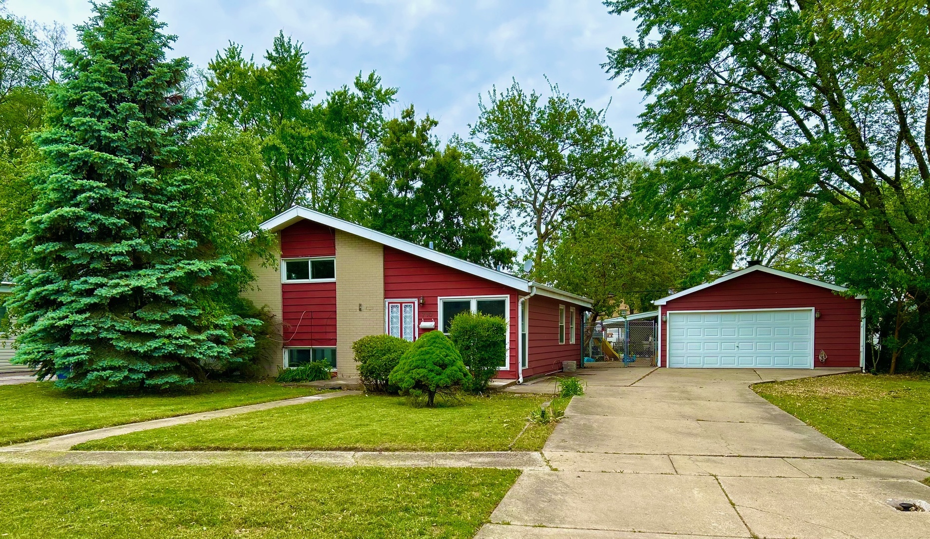 710 West Ridge Road Villa Park, IL 60181 - Photo 2 of 14