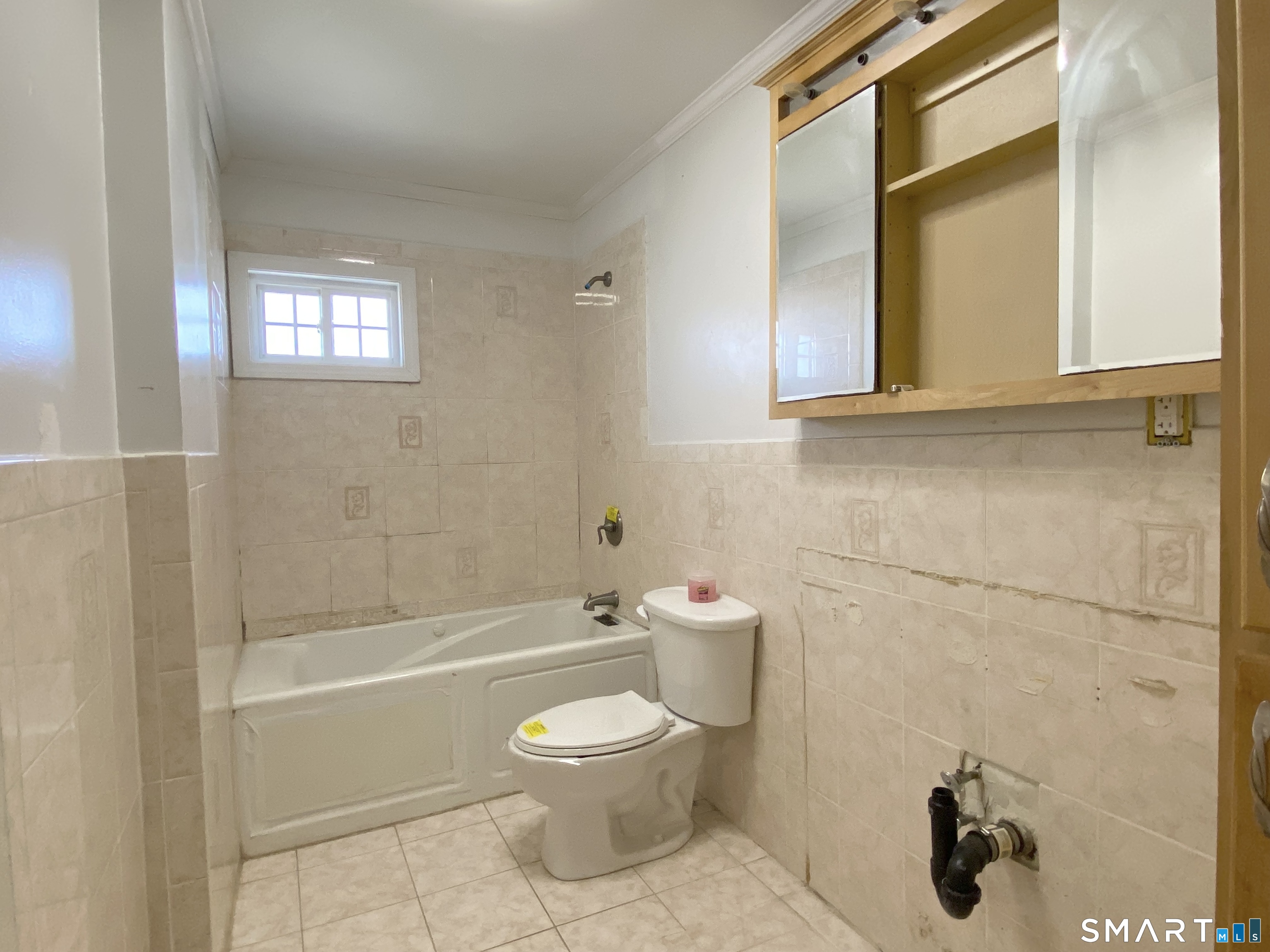 18 Reservoir Road Newington, CT 06111 - Photo 14 of 22