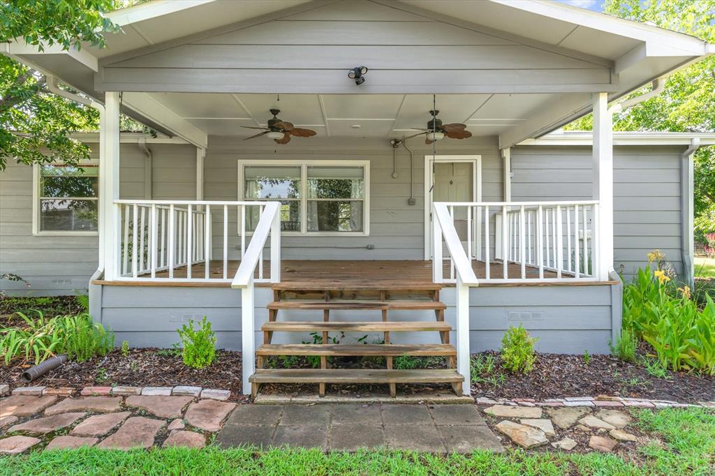 567 Poetry Road, Unit A Royse City, TX 75189 - Photo 21 of 38 FRONT pORCH