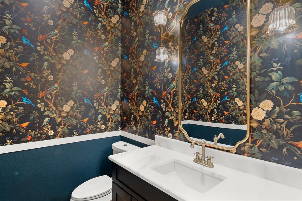 320 Dalton Road Canton, TX 75103 - Photo 17 of 29 Bathroom featuring wallpapered walls and vanity