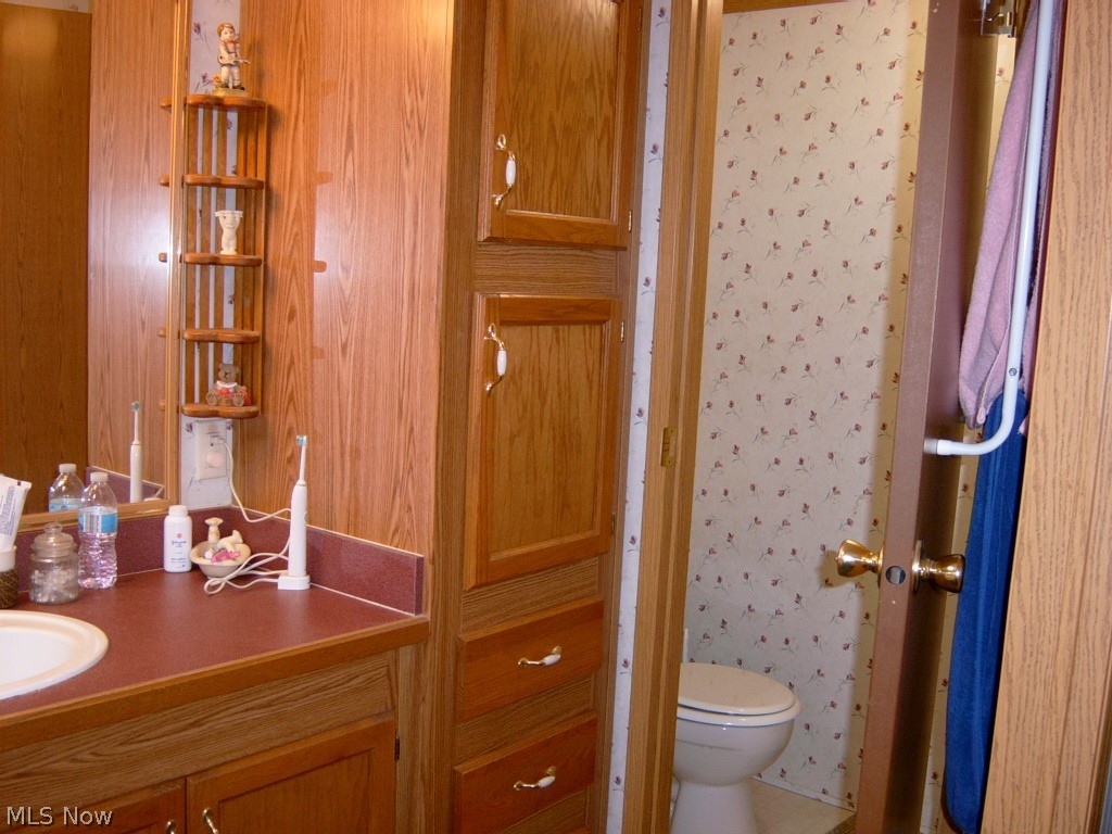 116 Caesars Circle Amherst, OH 44001 - Photo 14 of 19
