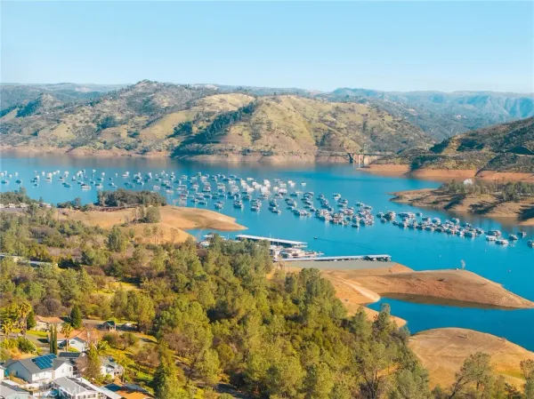a view of a lake in middle of the town