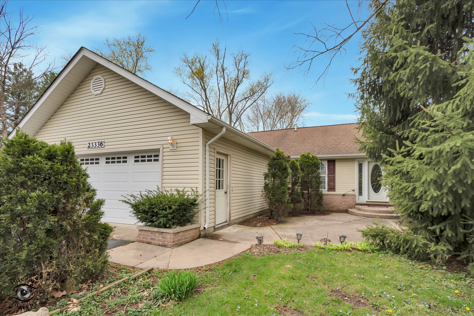 23336 Kings Road Steger, IL 60475 - Photo 2 of 33