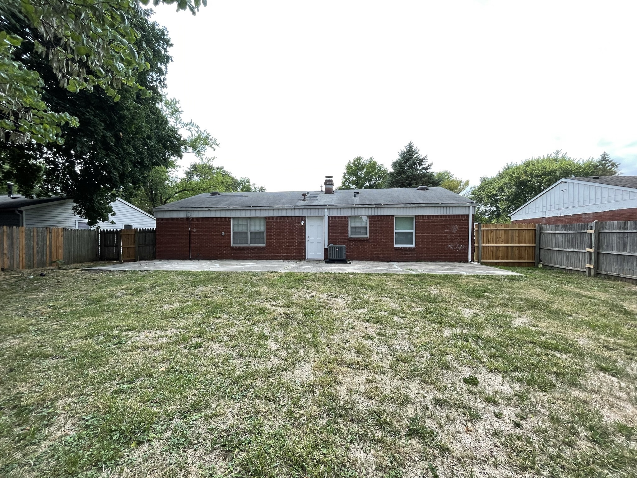 3721 Richelieu Road Indianapolis, IN 46226 - Photo 17 of 18 Gallery Image 17