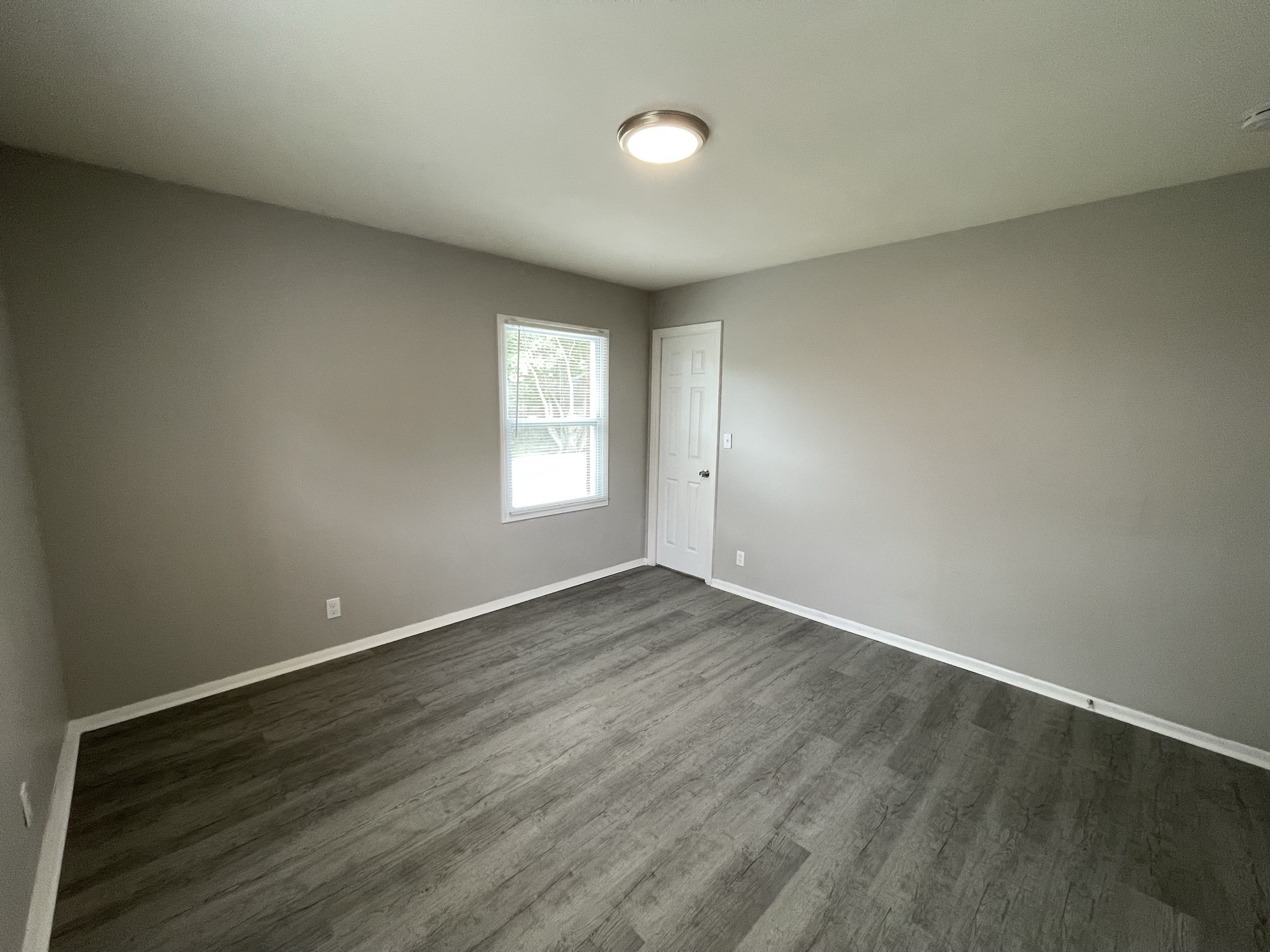 3721 Richelieu Road Indianapolis, IN 46226 - Photo 9 of 18 Gallery Image 9