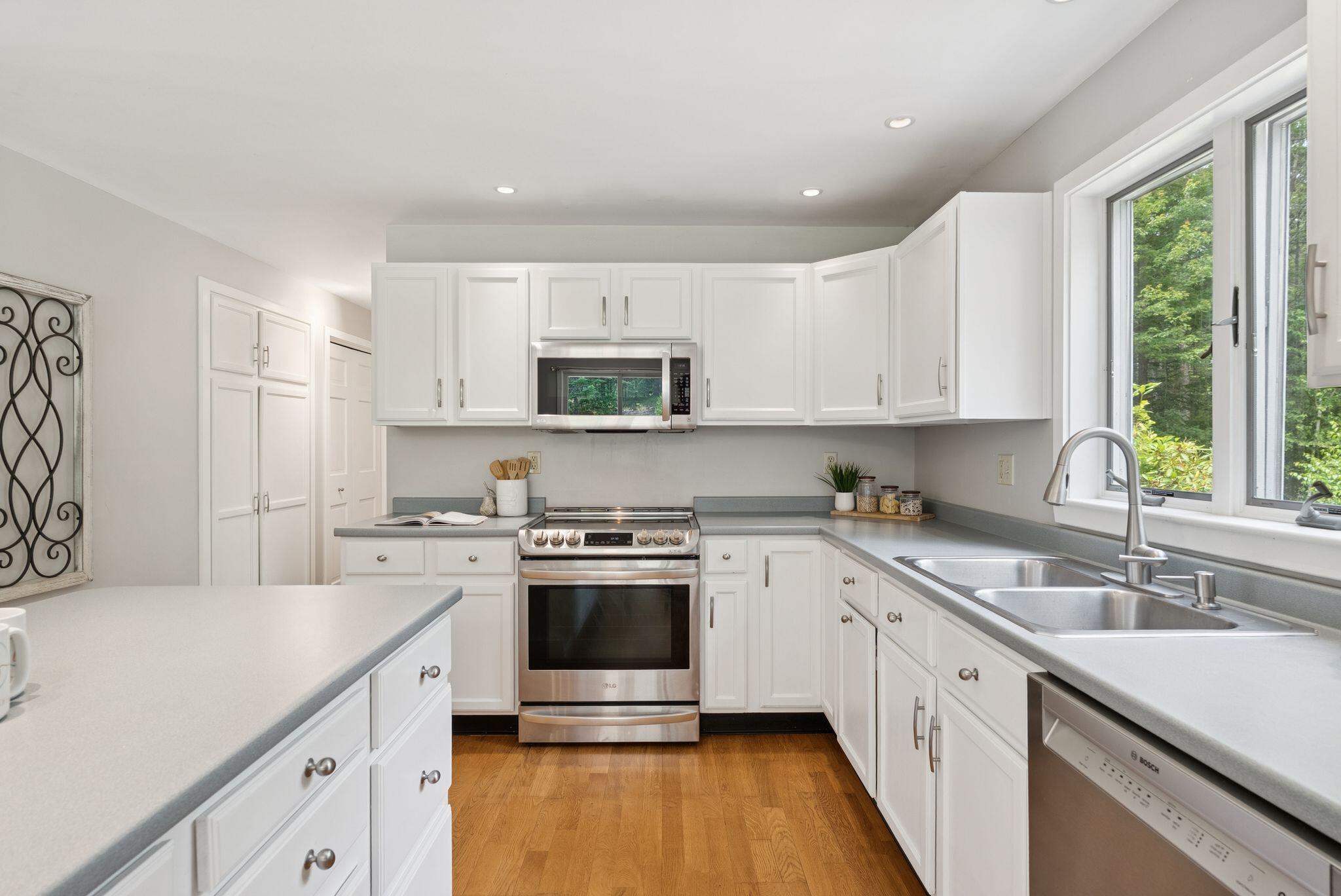 27 Libby Lane Brunswick, ME 04011 - Photo 18 of 60 27 Libby 39_DSC04950