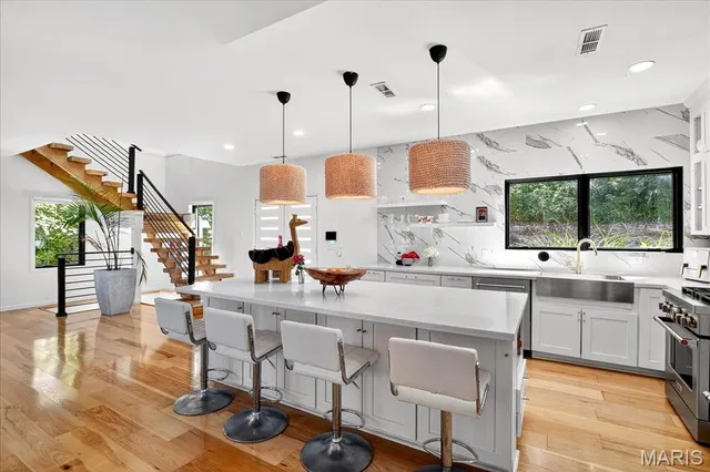 $895,000 | 2510 North 89th Street, Caseyville, IL 62232