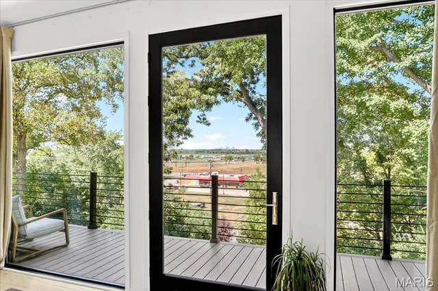 $895,000 | 2510 North 89th Street, Caseyville, IL 62232