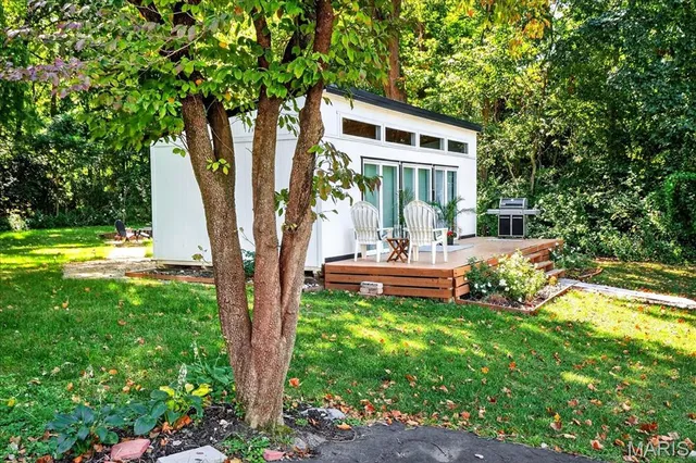 $895,000 | 2510 North 89th Street, Caseyville, IL 62232