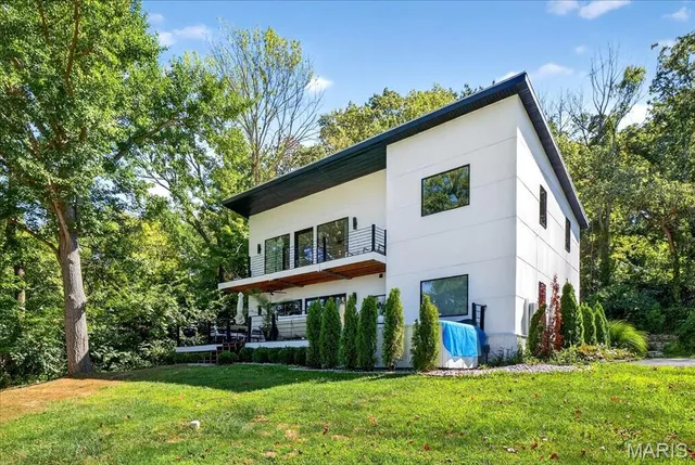 $895,000 | 2510 North 89th Street, Caseyville, IL 62232