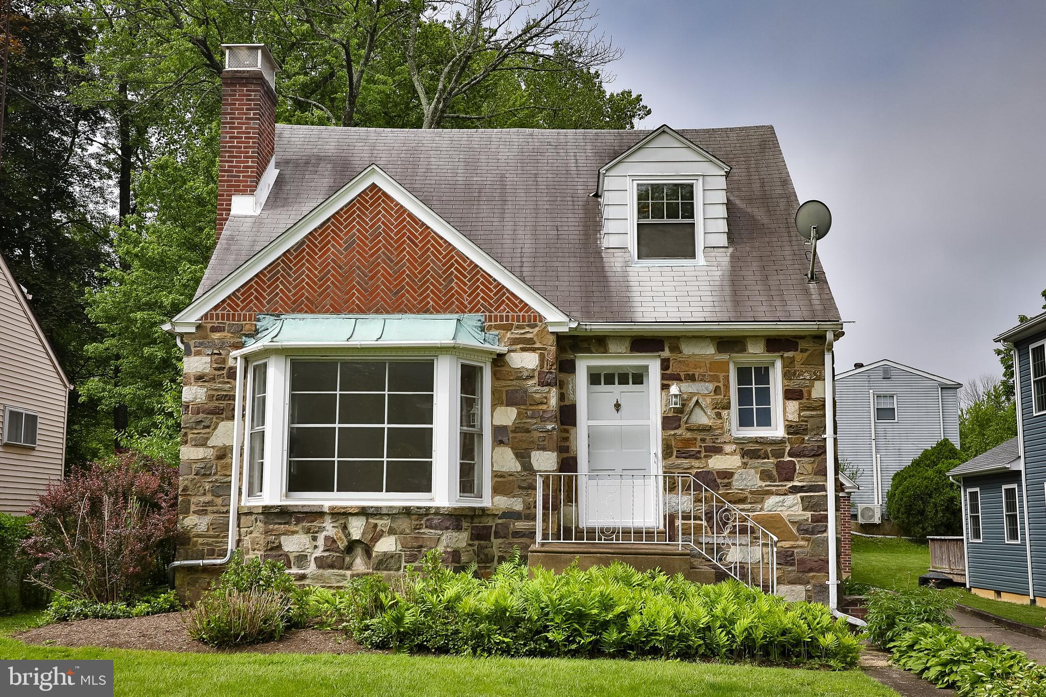 2956 Old Welsh Road Willow Grove, PA 19090 - Photo 2 of 31 Gallery Image 2