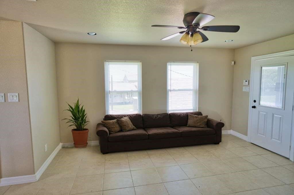2028 County Road 201 Sargent, TX 77414 - Photo 32 of 45 Guest House livingroom