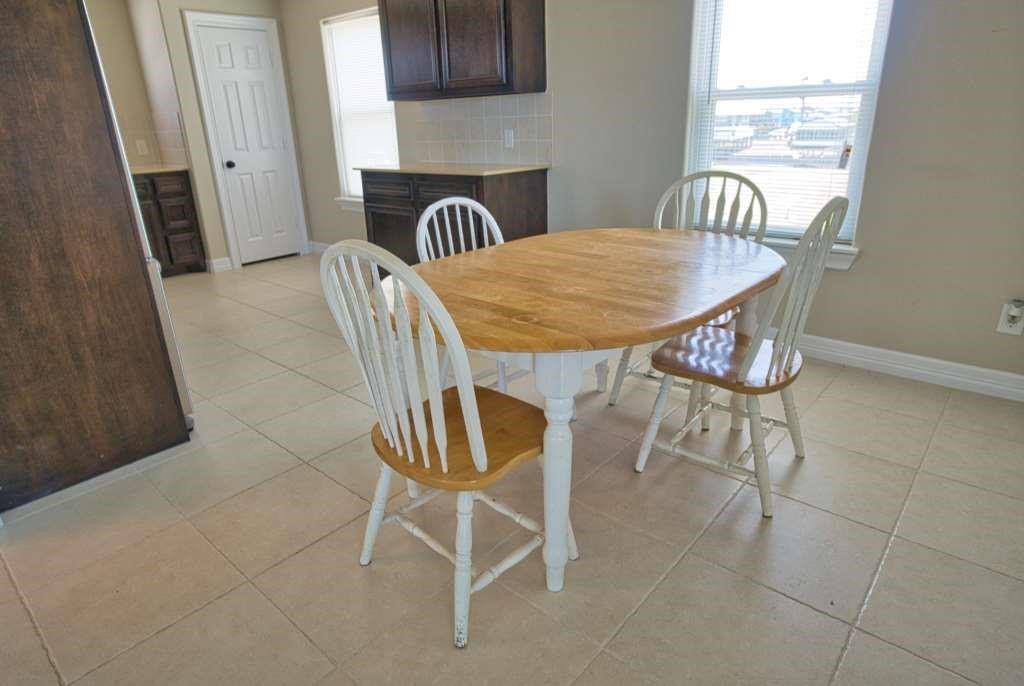 2028 County Road 201 Sargent, TX 77414 - Photo 33 of 45 Guest House Dining area