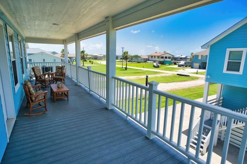 2028 County Road 201 Sargent, TX 77414 - Photo 4 of 45