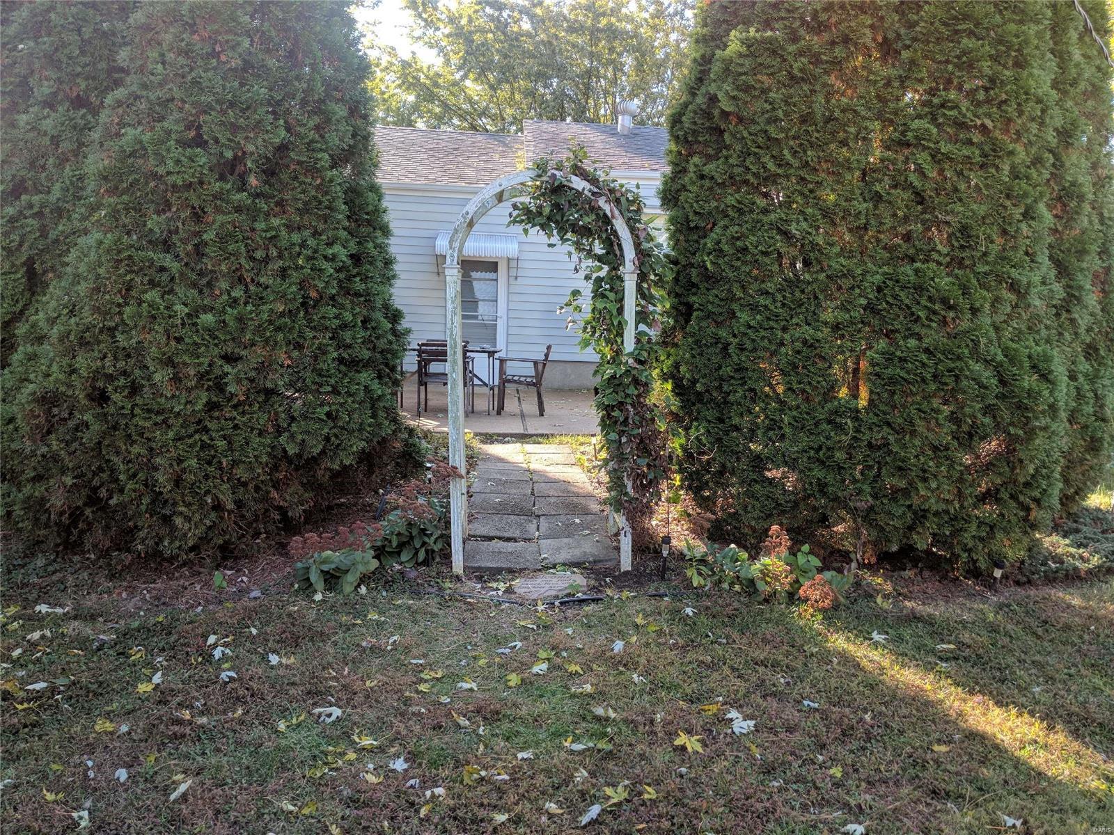 129 Susan Road St. Louis, MO 63129 - Photo 16 of 17 Gallery Image 16