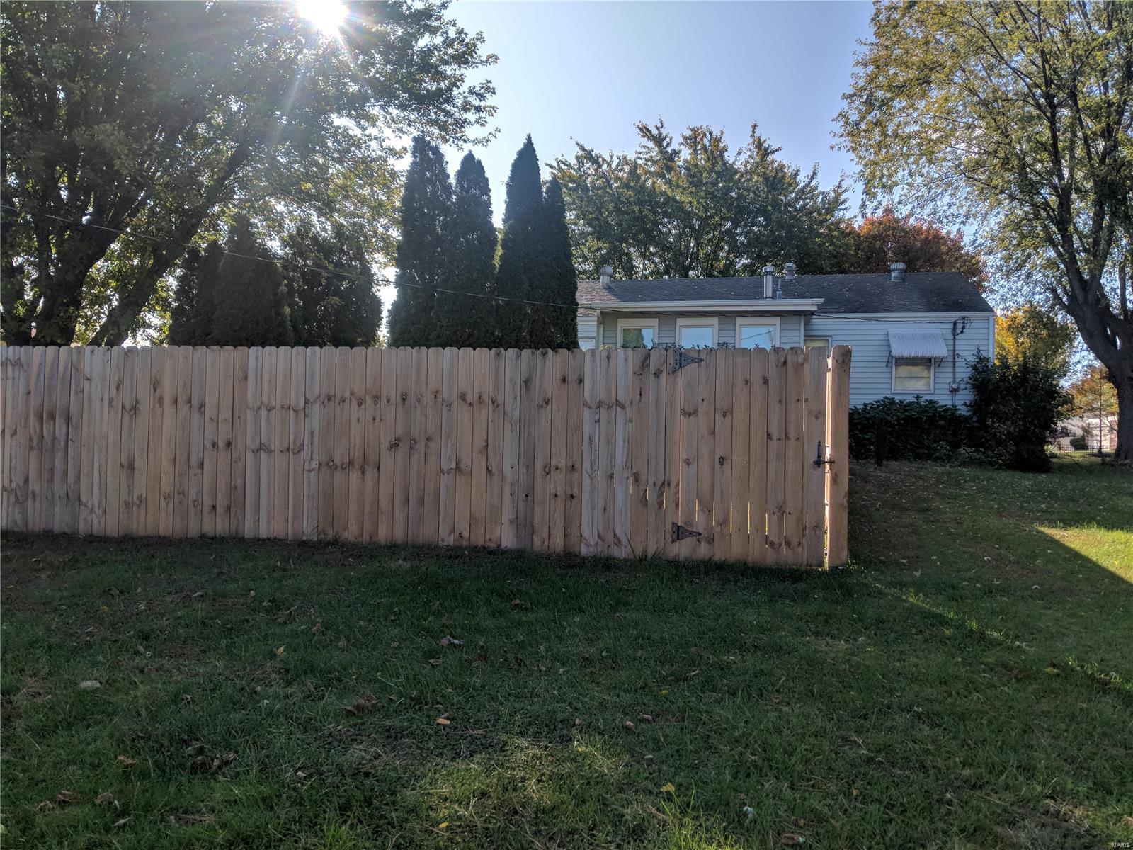 129 Susan Road St. Louis, MO 63129 - Photo 17 of 17 Gallery Image 17