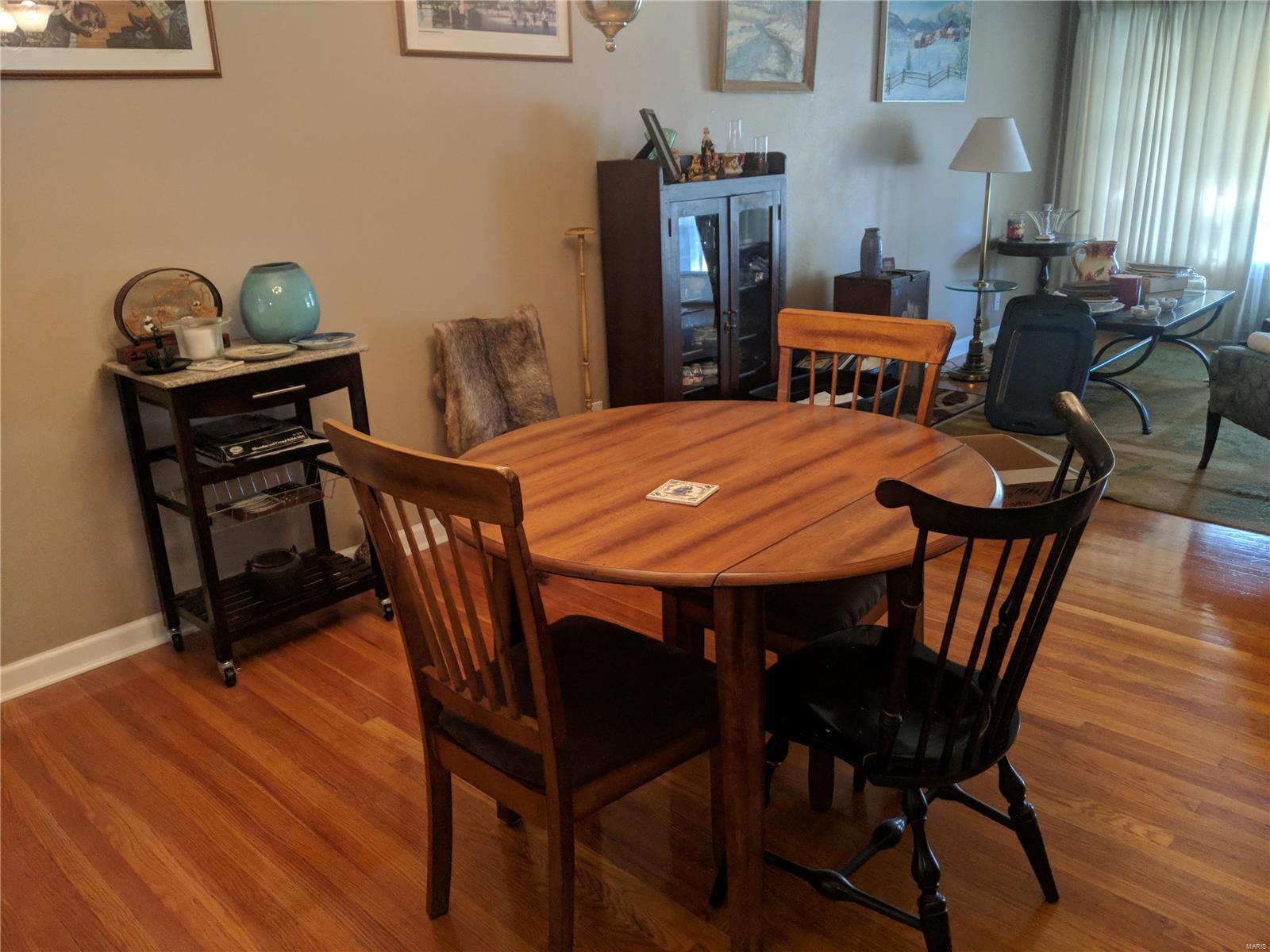 129 Susan Road St. Louis, MO 63129 - Photo 4 of 17 Gallery Image 4