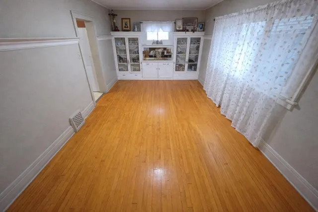 $179,999 | 1411 Maryland Avenue, Sheboygan, WI 53081