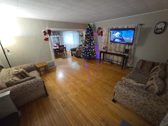 $179,999 | 1411 Maryland Avenue, Sheboygan, WI 53081