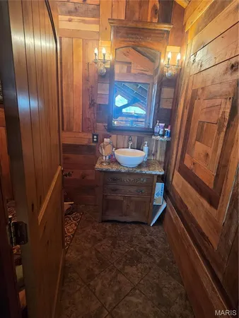 $279,000 | 8 Highway 146, Golconda, IL 62938