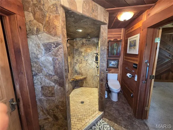 $279,000 | 8 Highway 146, Golconda, IL 62938