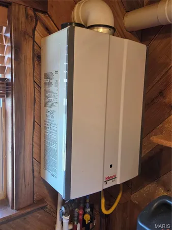 $279,000 | 8 Highway 146, Golconda, IL 62938