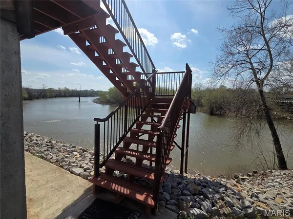 $279,000 | 8 Highway 146, Golconda, IL 62938