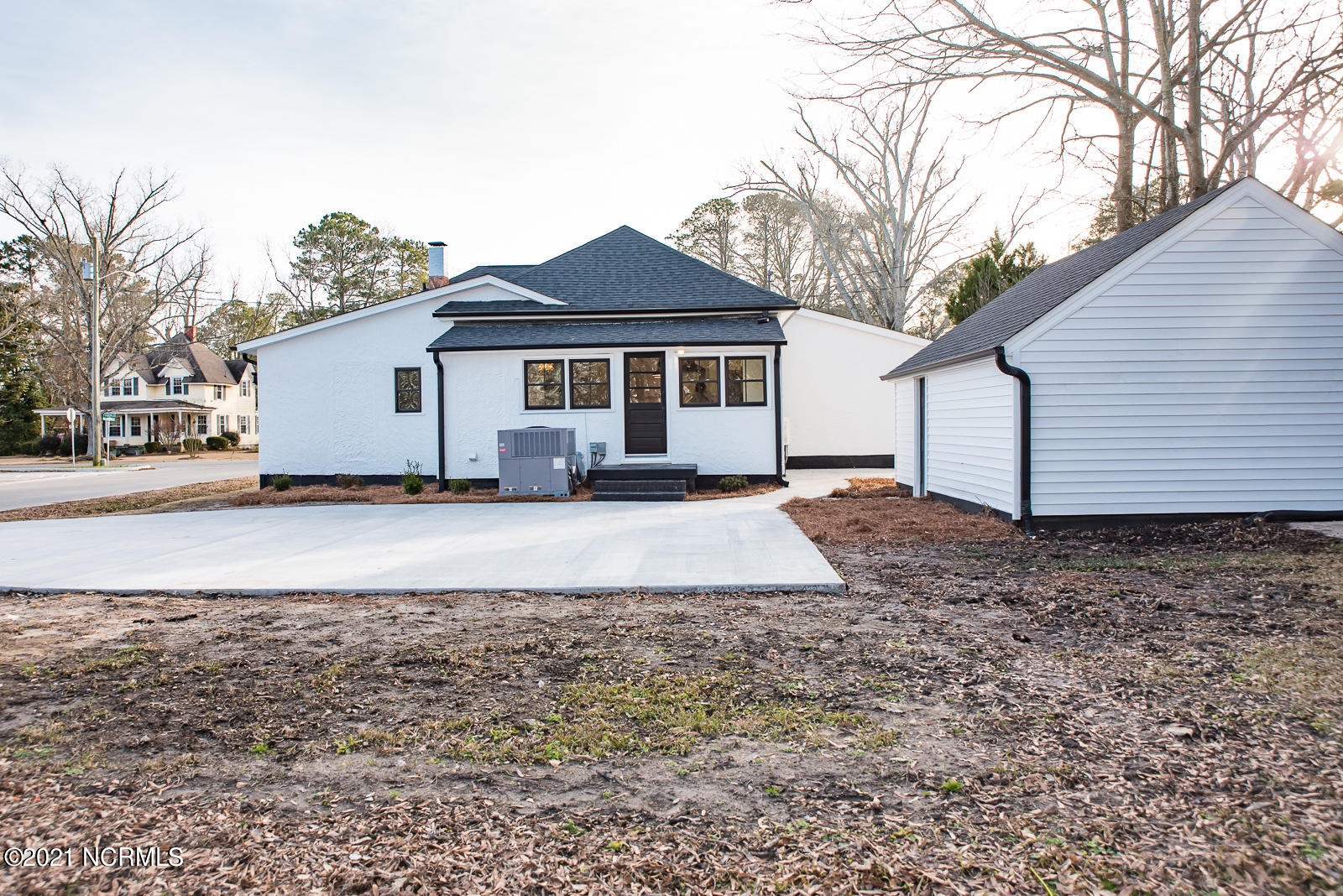 285 Fourth Street Ayden, NC 28513 - Photo 5 of 40 FourthSt5
