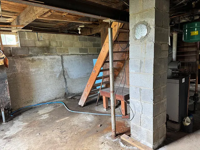 $175,000 | 27 Pray Street, Gardiner, ME 04345