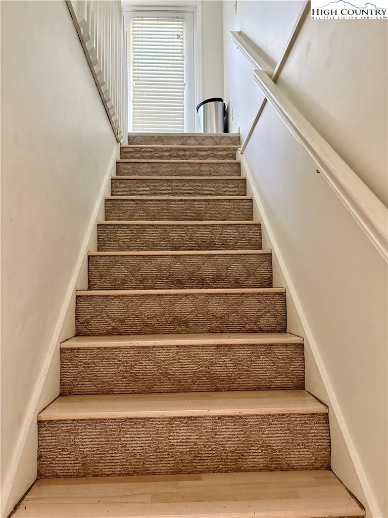 5416 Bamboo Road Boone, NC 28607 - Photo 22 of 35 a view of entryway