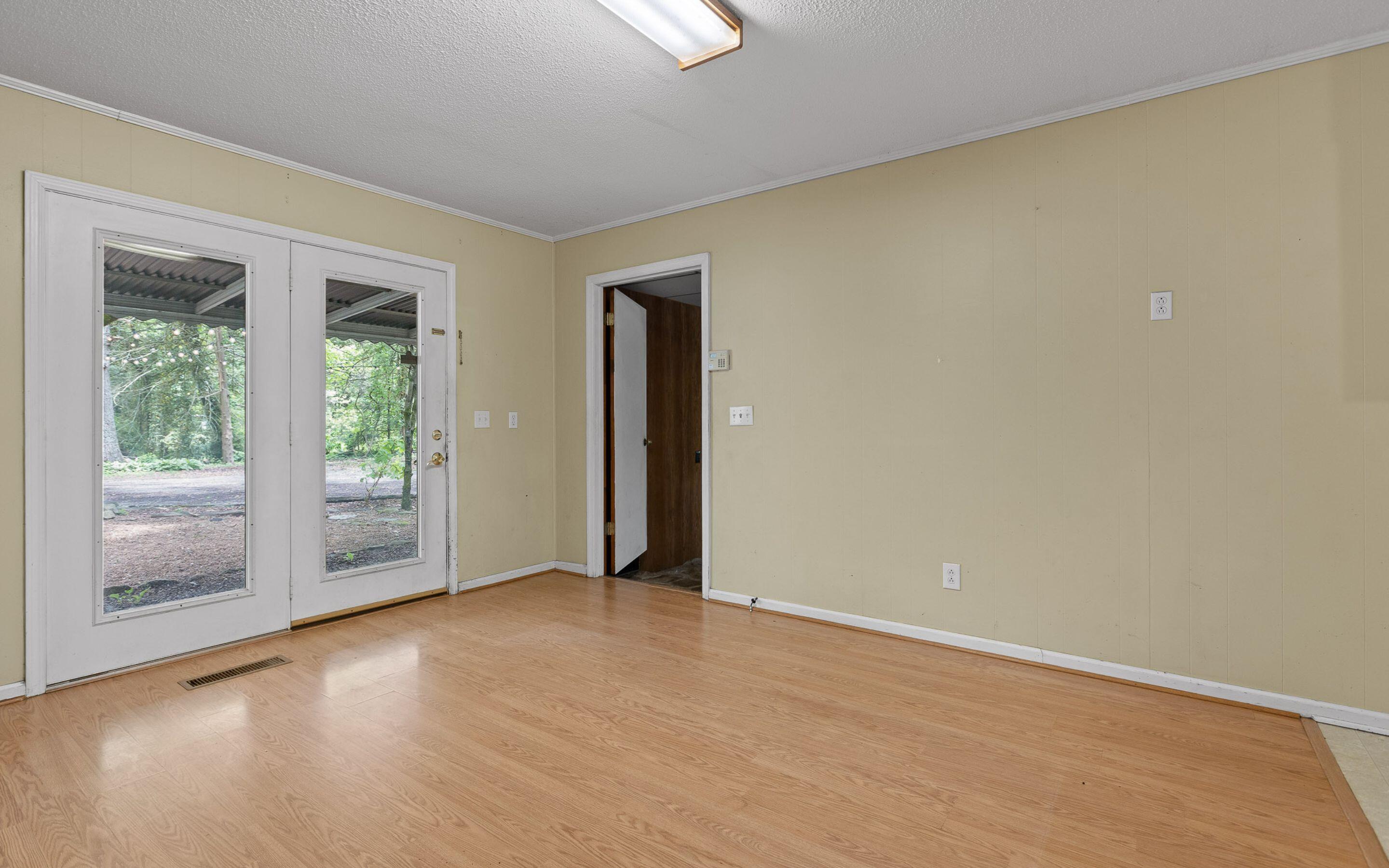609 Albert Road Signal Mountain, TN 37377 - Photo 12 of 43 Dining Room