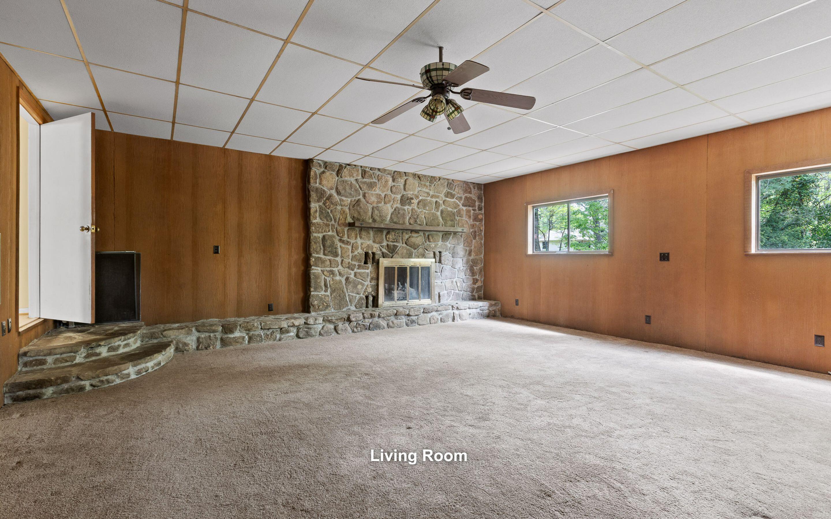 609 Albert Road Signal Mountain, TN 37377 - Photo 6 of 43 Living Room