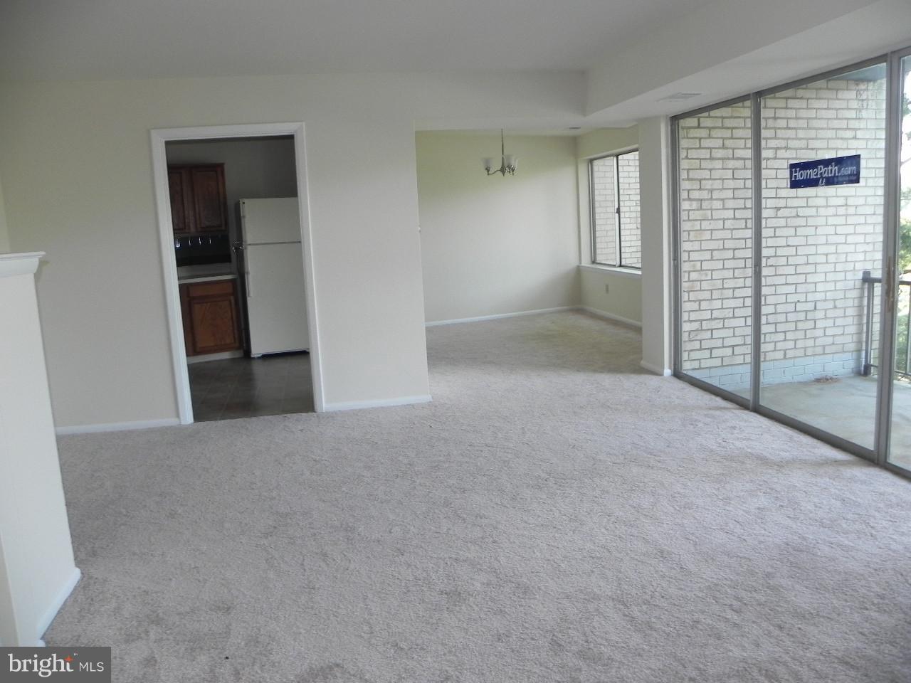 2505 Baltimore Road, Unit 6 Rockville, MD 20853 - Photo 5 of 20 Living Room 4