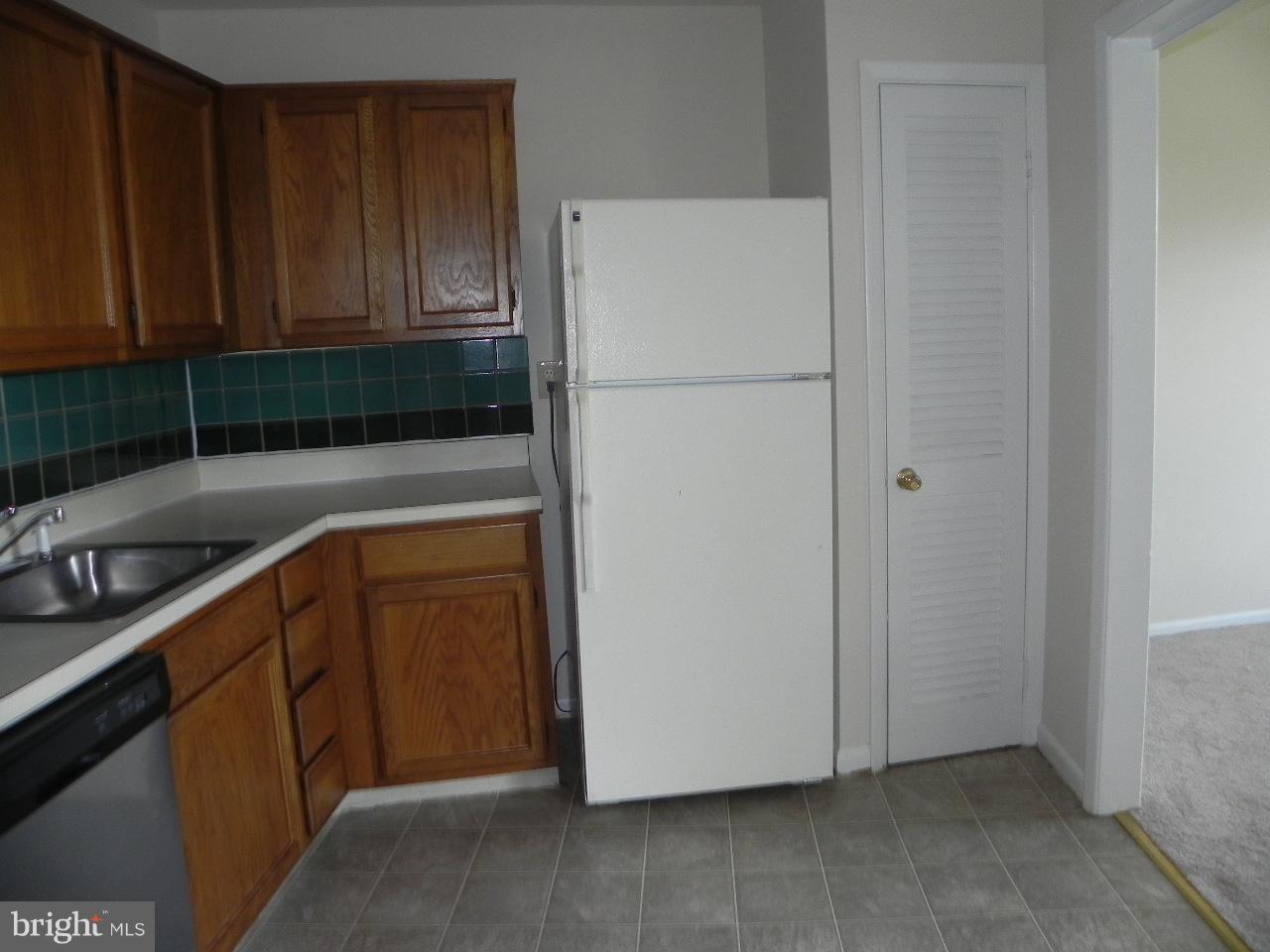 2505 Baltimore Road, Unit 6 Rockville, MD 20853 - Photo 8 of 20 Kitchen 1