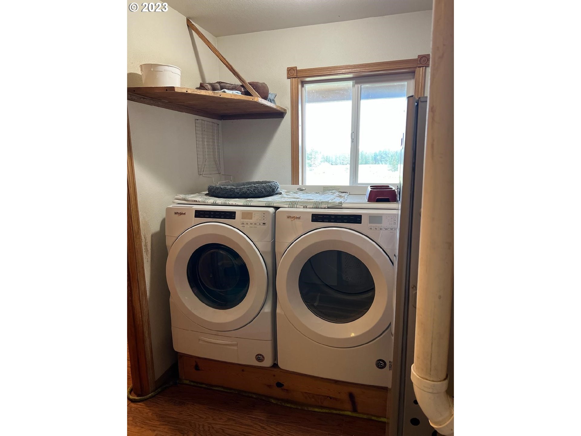 75531 Robinson Road Elgin, OR 97827 - Photo 14 of 26 Laundry
