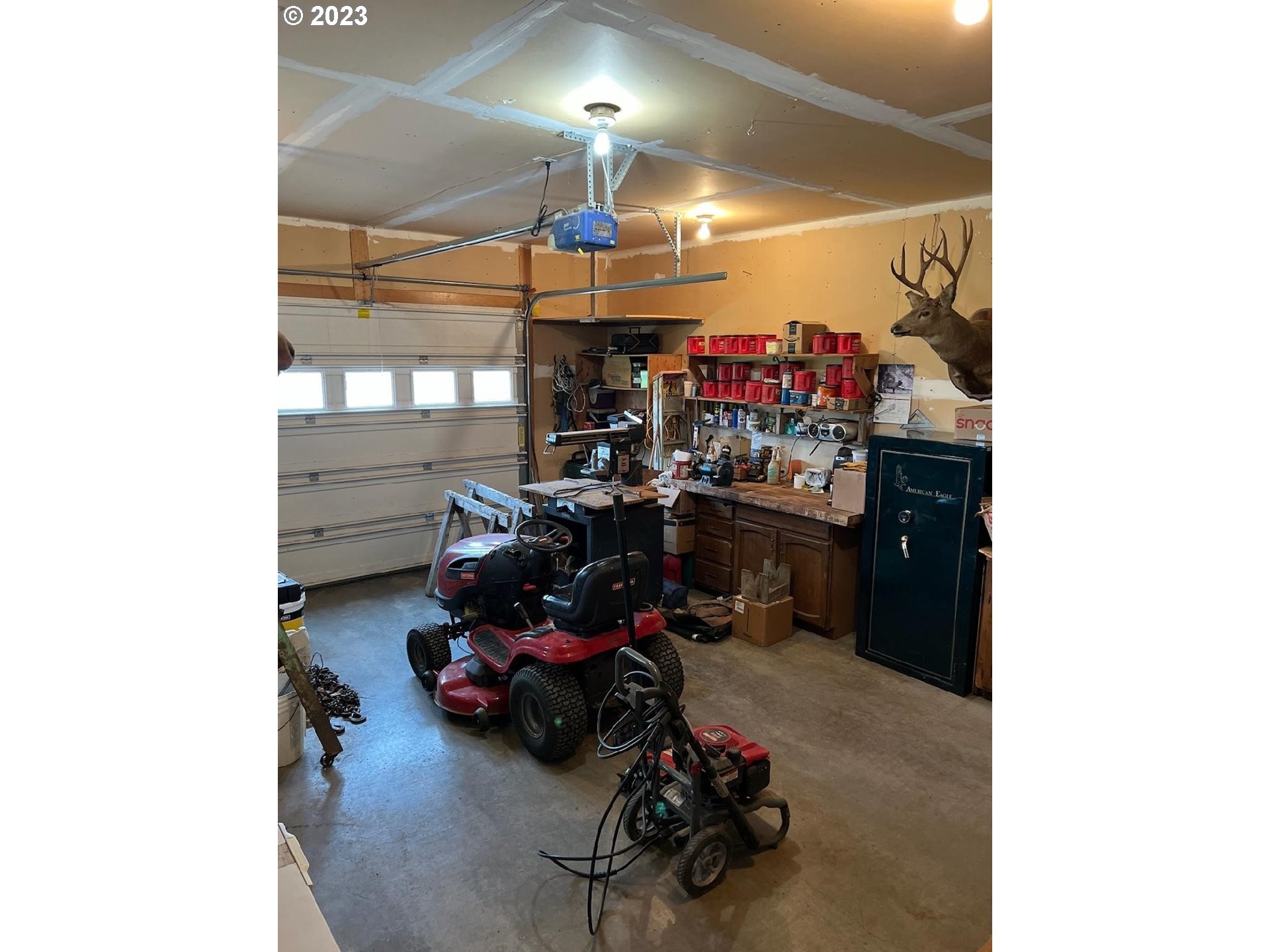 75531 Robinson Road Elgin, OR 97827 - Photo 16 of 26 Garage