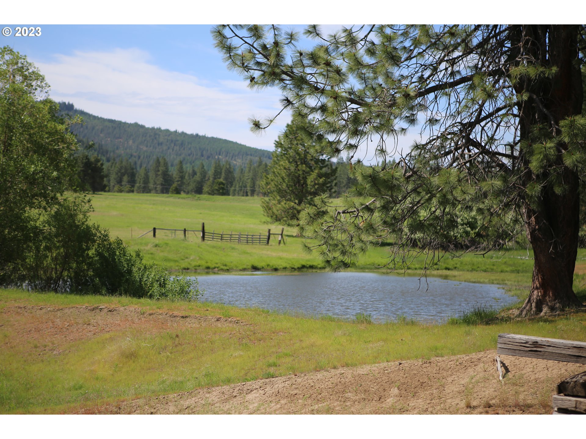 75531 Robinson Road Elgin, OR 97827 - Photo 22 of 26 Pond