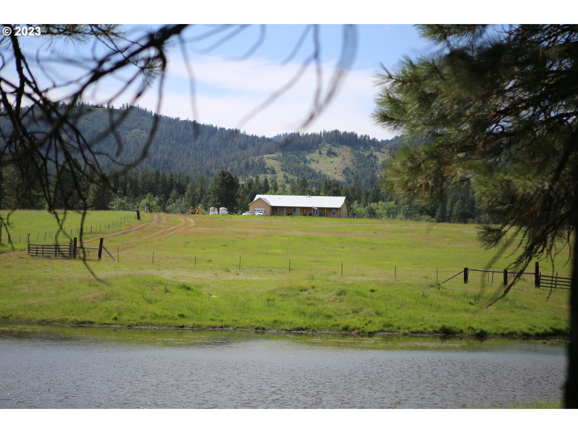 75531 Robinson Road Elgin, OR 97827 - Photo 23 of 26 Pond